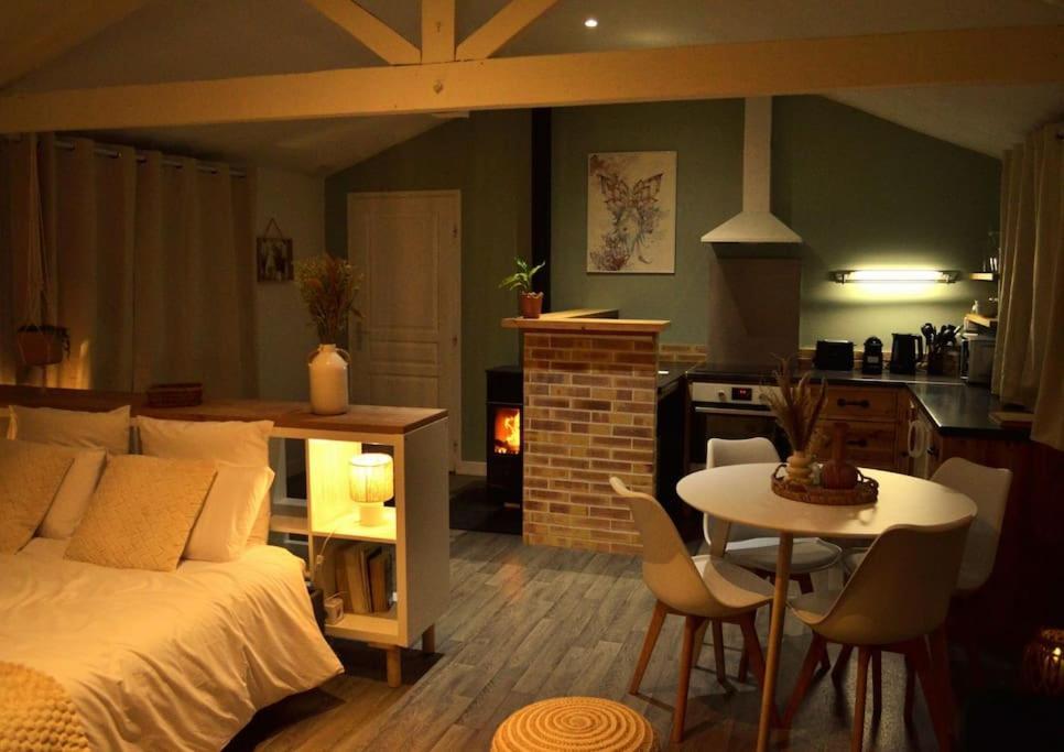 Chalet Cosy Au Coeur De La Foret De Broceliande ベニョン エクステリア 写真