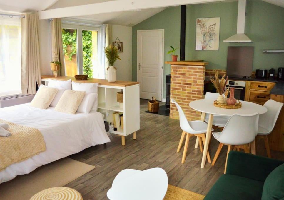 Chalet Cosy Au Coeur De La Foret De Broceliande ベニョン エクステリア 写真